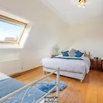 Sandsedge - With Amazing Rooftop Terrace Apartment