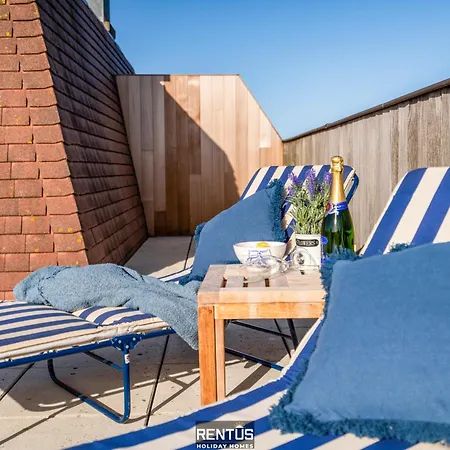 Apartment Sandsedge - With Amazing Rooftop Terrace *